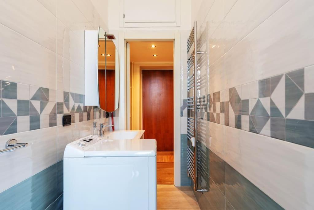 Appartement Da Giuliana - Moderno Bilocale à Milan Extérieur photo